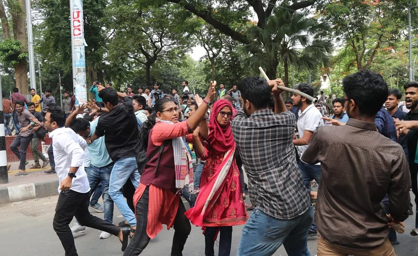 25 hurt as BCL, JCD activists clash at DU