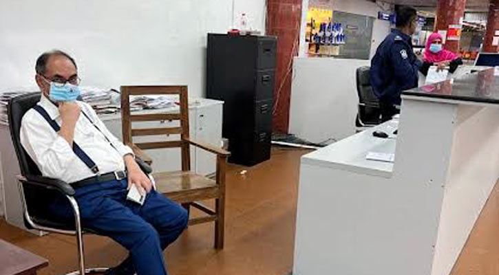 Mirza Abbas detained at the airport