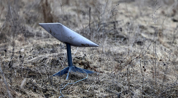 Kremlin, Musk deny Russian army using Starlink