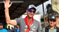 Kenton Cool sets record with 19th ascent of Mount Everest