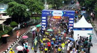 Dhaka hosts marathon with 800 local and foreign runners