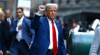 Trump threatens to sue WSJ over story on alleged 2003 letter to Epstein