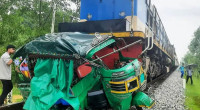 Five killed as train hits auto-rickshaw in Cox’s Bazar