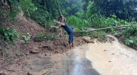 Landslide disrupts traffic in Rangamati