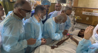 Moyeen Khan visits injured Nur