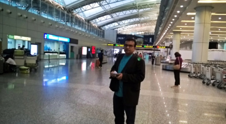 সাড়ে তিন ঘণ্টার উড়াল ও ম্যাদোনা