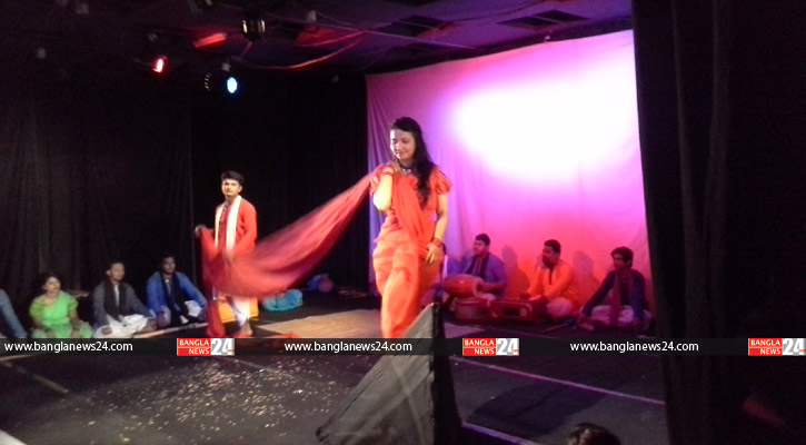 মহুয়া'রা নেই, ভালোবাসা বেঁচে আছে