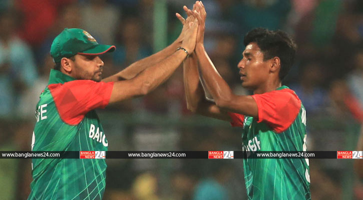 মোস্তাফিজকে মিস করবেন মাশরাফি  