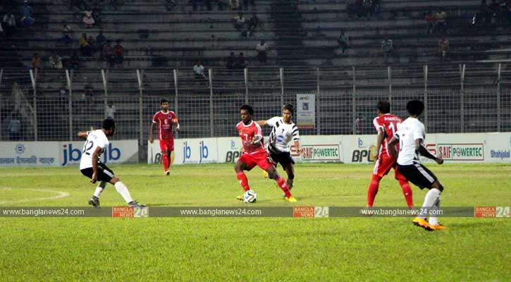 পেনাল্টি মিসের খেসারত দিল আবাহনী