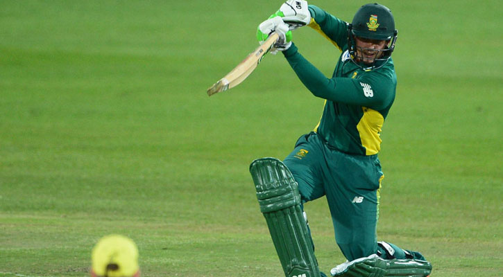 ডি কক ঝড়ে পাত্তাই পেল না অজিরা