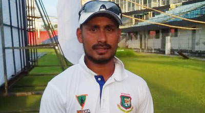 বল হাতে চমক দেখালেন আশরাফুল