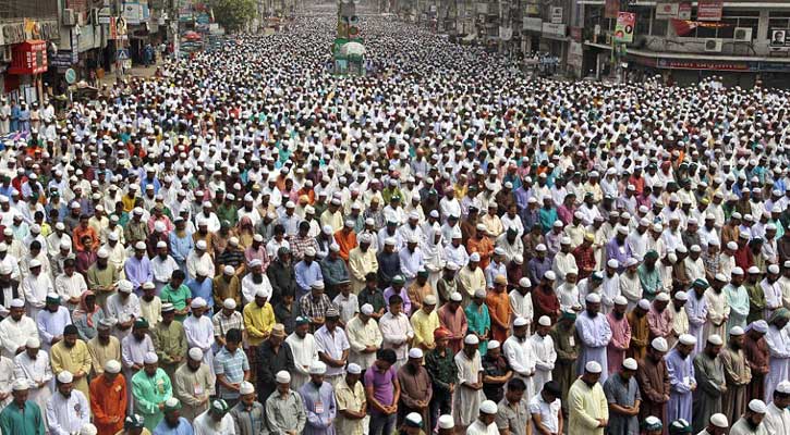 ইমামকে বিবাহিত হতে হবে এমন শর্ত নেই