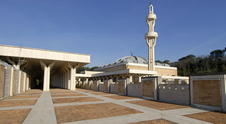 ইতালিতে ৫০ বছরে মুসলমানের সংখ্যা দুই হাজার থেকে ২০ লাখ