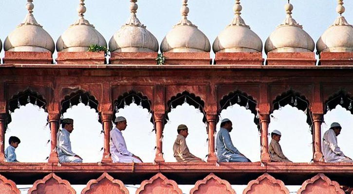 নামাজের রাকাত সংখ্যা নিয়ে সন্দেহ হলে করণীয়