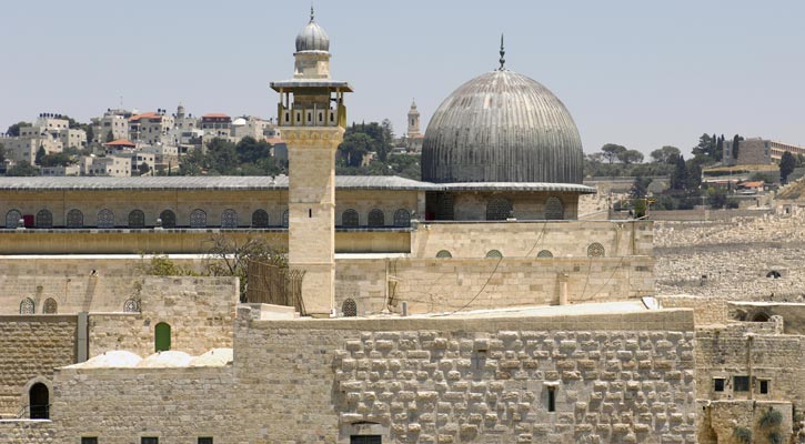 ইসরাইলের টেলিভিশন চ্যানেল হ্যাক করে আজান সম্প্রচার