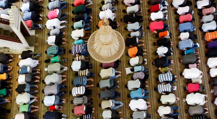 নামাজে একাগ্রতা অর্জন ও মনোযোগ বাড়ানোর আমল