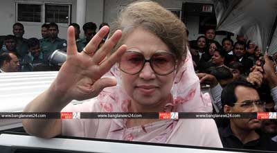 অভিযোগ আমলে নেওয়ার বিরুদ্ধে খালেদার আবেদন