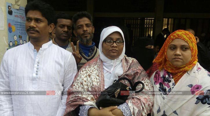 রায়ে কাউন্সিলর নজরুলের স্ত্রীর সন্তোষ