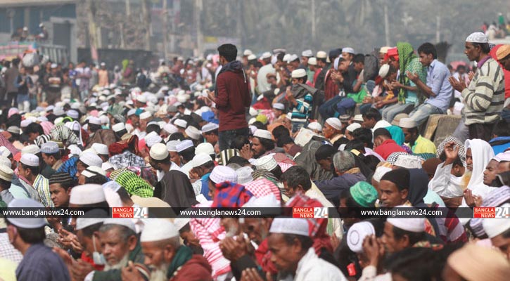 ‘হে আল্লাহ! তোমার রহমত থেকে আমাদের নিরাশ করো না‍’