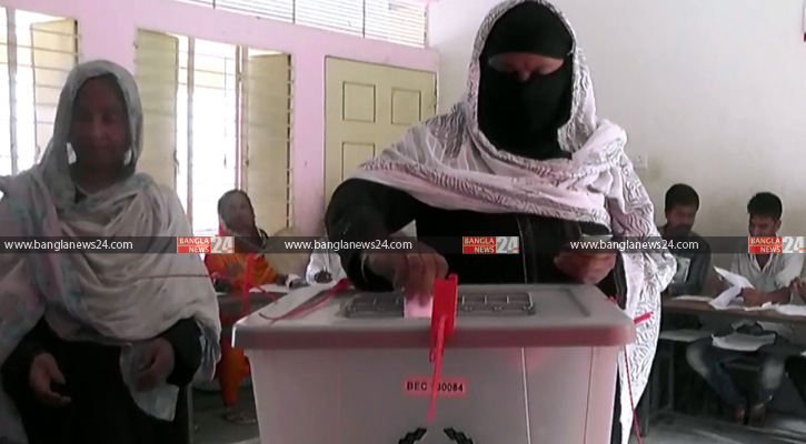 বরিশালে তিন ইউনিয়নে ভোটগ্রহণ চলছে