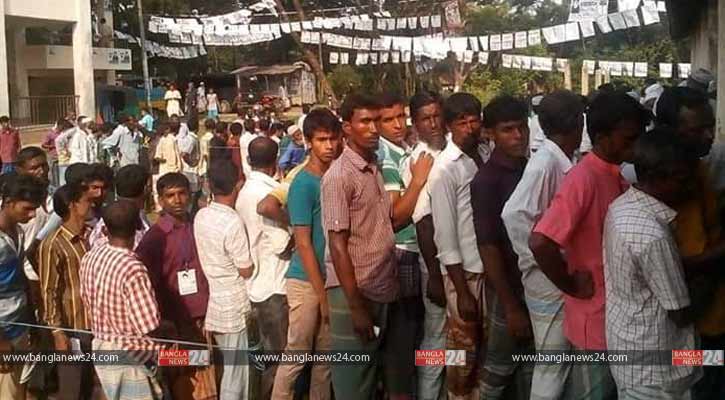 লক্ষ্মীপুরের তিন ইউপিতে ভোটগ্রহণ চলছে