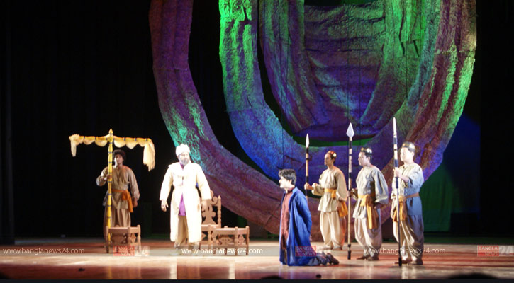 সাধারণেও অসাধারণ কণ্ঠশীলনের ‘যাদুর লাটিম’