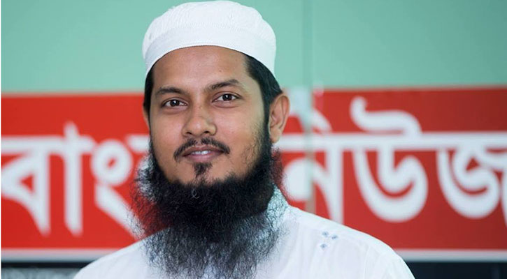 মক্কা থেকে হজের তরতাজা খবর জানাবেন মুফতি এনায়েত