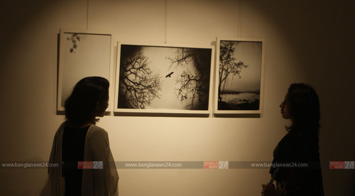 রংধনুর সাত রং দৃক গ্যালারিতে!