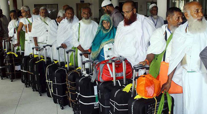 দেশে ফেরার অপেক্ষায় ৫০ হাজার হাজি