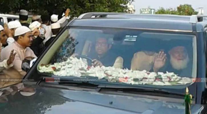 পিএইচপির ইকবালের গাড়িতে সওয়ার মহানবীর (সা.) বংশধর