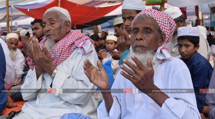 আখেরি মোনাজাতের মাধ্যমে চাঁদপুরে আঞ্চলিক ইজতেমা সম্পন্ন