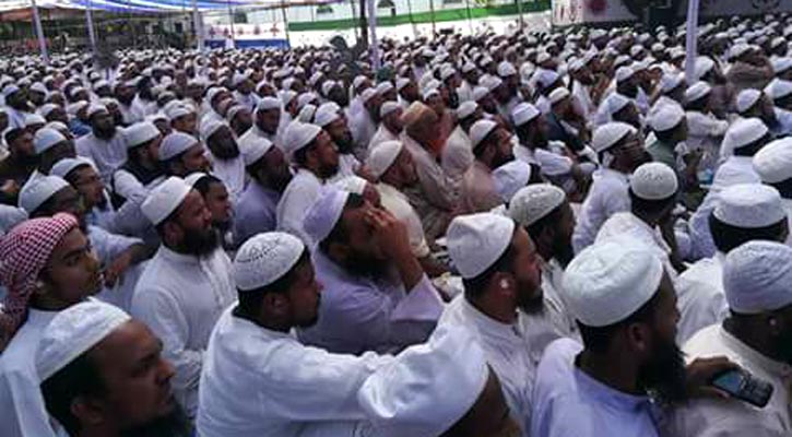 ওয়াজের জন্য চুক্তি করে টাকা নেওয়া জায়েজ নেই