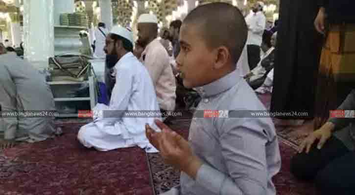 মদিনায় নবীর মসজিদে শিশুদের সমারোহ