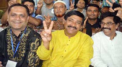 কুমিল্লার মেয়র সাক্কুকে আত্মসমর্পণের নির্দেশ