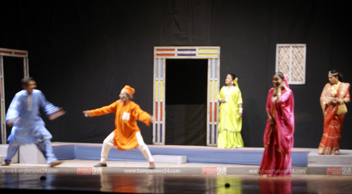 মুগ্ধতা ছড়ালো ফরাসি নাটকের বাংলা ‘কঞ্জুস’