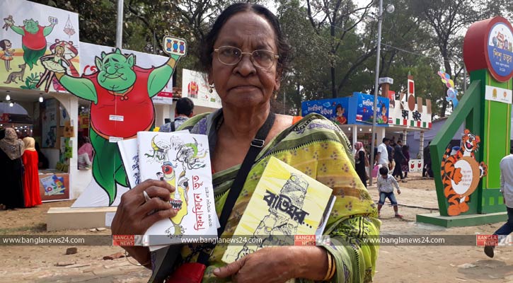 ভালোবাসায় লেখা ‘অক্ষর’ নিয়ে পাঠকের দ্বারে দ্বারে!