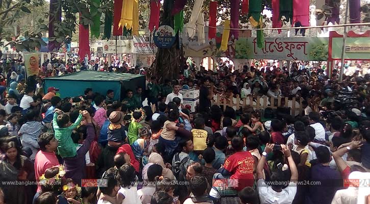 সিসিমপুরে ইয়া বড় ভিড়!