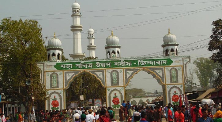 আখেরি মোনাজাতে শেষ হলো ফরিদপুরের ওরস শরীফ