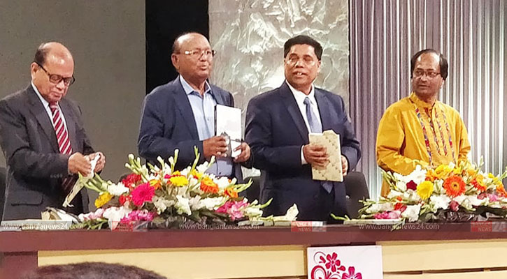 এবার লেখক অভিধায় ড. মাহফুজুর রহমান!