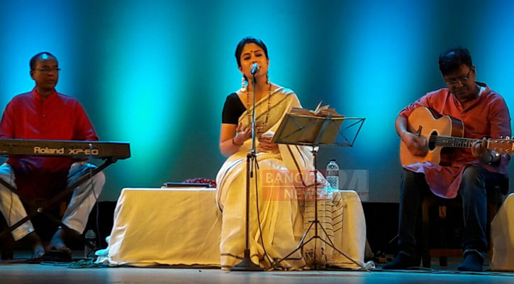 কমলিনীর রবীন্দ্রগানে মুগ্ধতার আবেশ