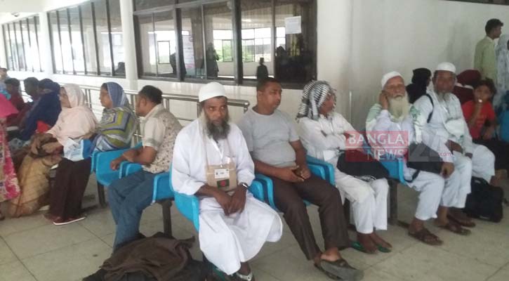 যাত্রী না পাওয়ায় বিমানের ২ হজ ফ্লাইট বাতিল