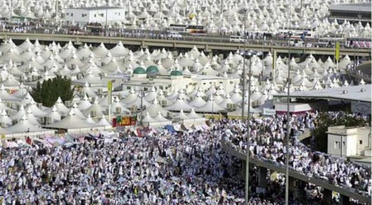 মিনায় লাখো মানুষের ঢল, হজের আনুষ্ঠানিকতা শুরু