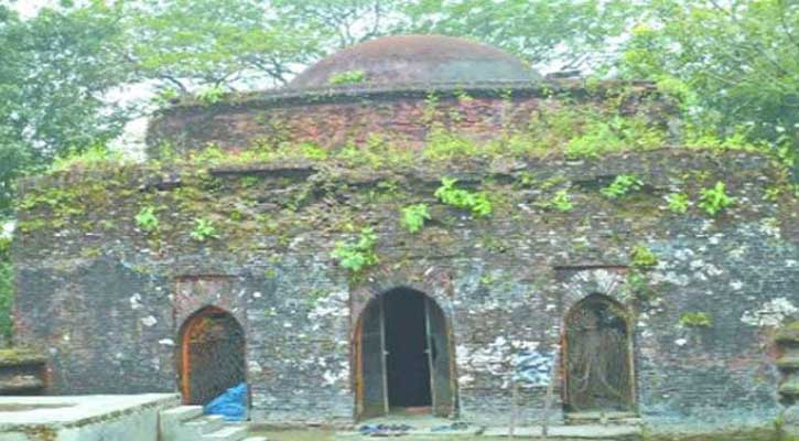 ৫০০ বছর পুরনো মসজিদটি হারিয়ে যাবে?