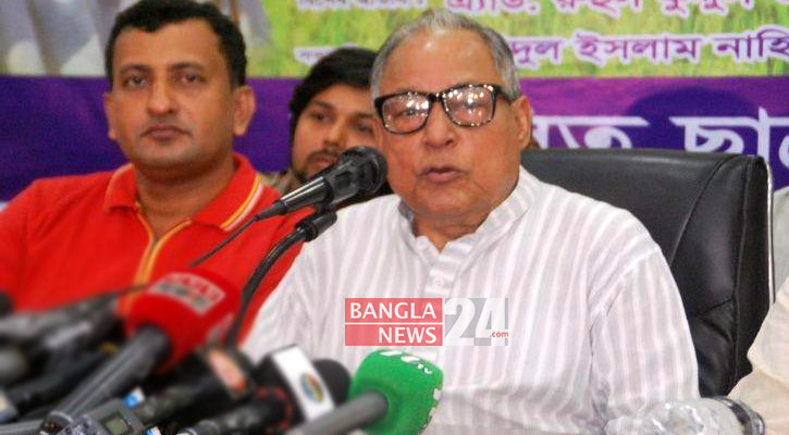 গণতন্ত্র প্রতিষ্ঠায় ত্যাগ স্বীকার করতে হবে: নজরুল