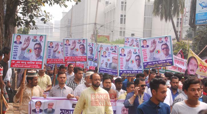 ‘দেশের রাজনীতির ম্যাজিক মাস্টার এরশাদ’