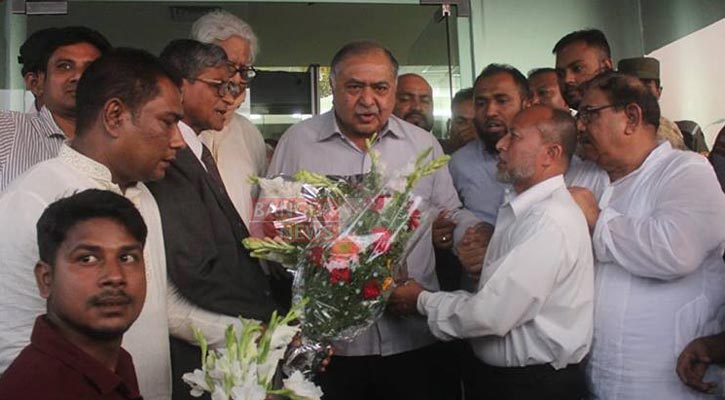 সিলেট পৌঁছেছেন ড. কামাল