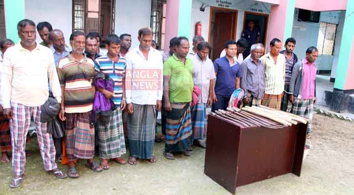 বিএনপি-জামায়াতের ২২ নেতাকর্মী আটক, ১৭ ককটেল জব্দ