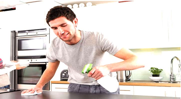 ঘরের কাজে সহযোগিতা করা সুন্নত