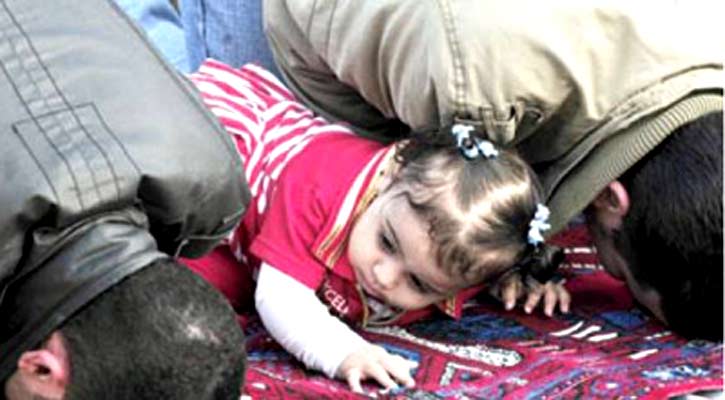 শিশুদের মসজিদে নিয়ে আসার বিধান