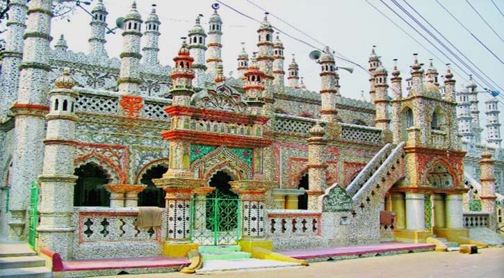 মুষ্টি চালের টাকায় তৈরি যে মসজিদ!